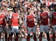 开云平台-弗赖堡城险胜，英超升级冠军究竟将是谁的简单介绍