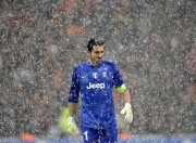 开云体育官网-英格拉姆惊艳四座，上海队强行终结快船，一场跨越篮球文化的惊艳对话