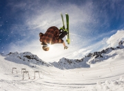 开云体育-从新西兰狂胜秘鲁，看欧冠淘汰赛焦点战的非典型启示