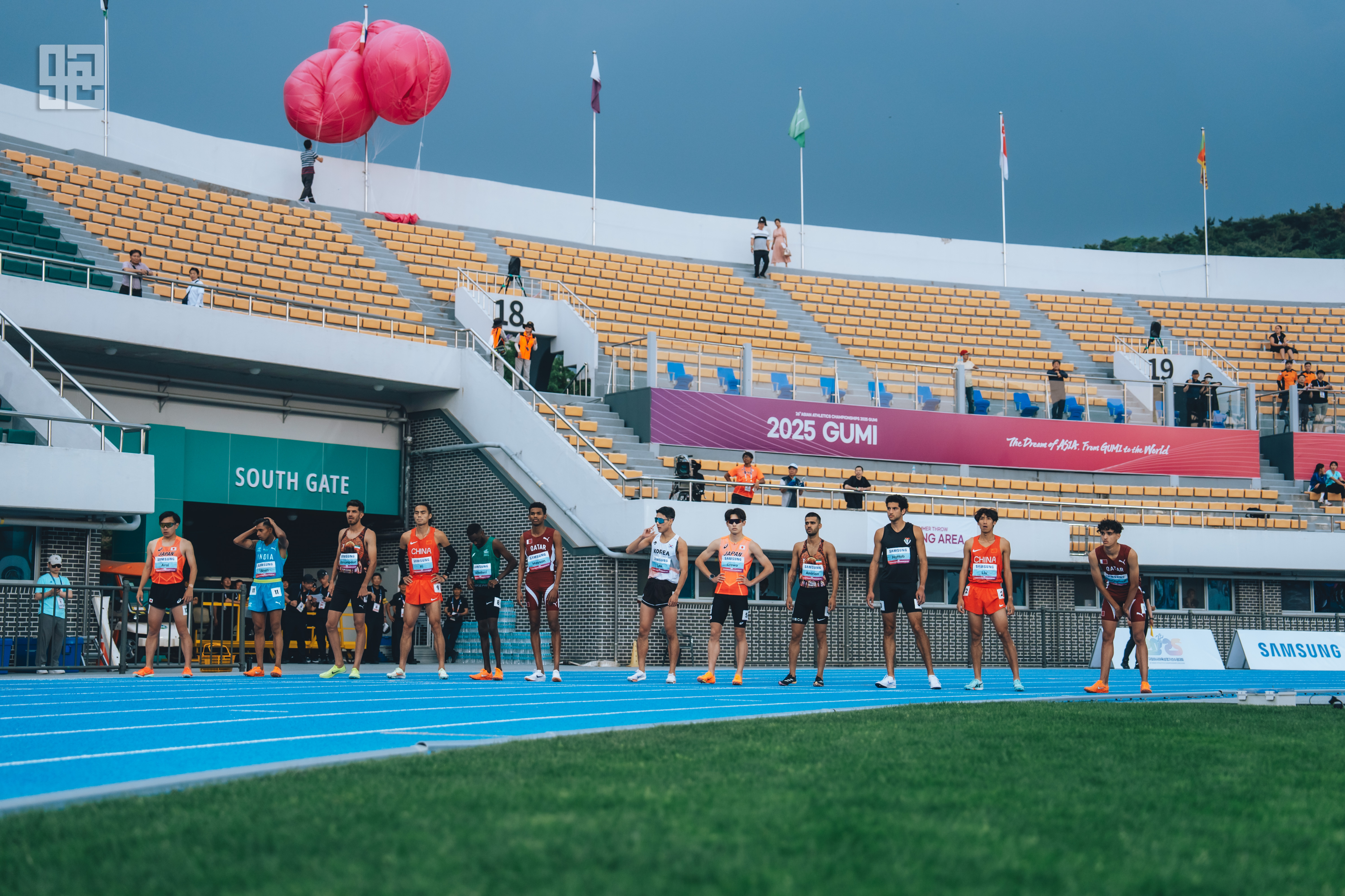 亚洲俱乐部在赛场上奋勇拼搏