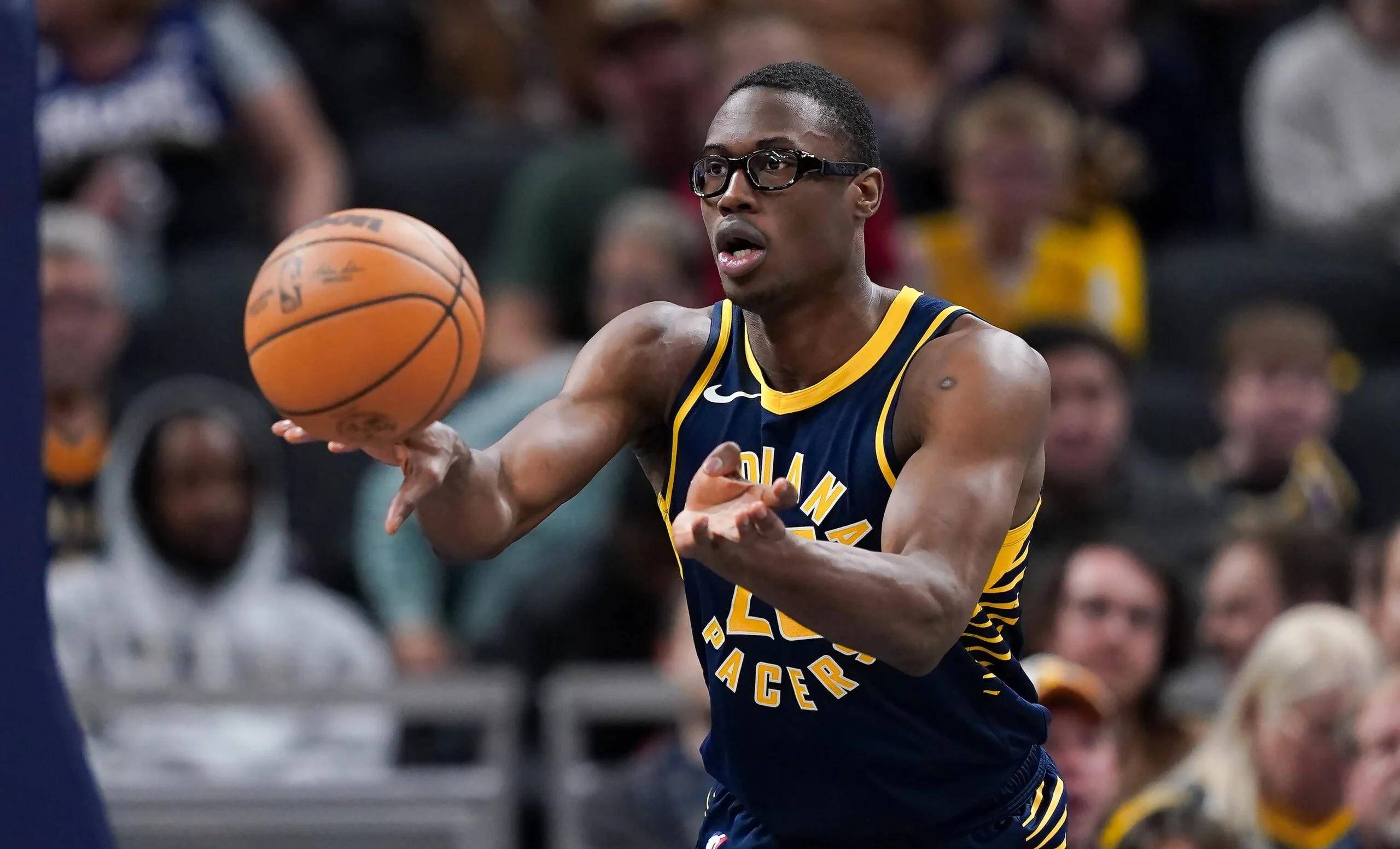 猛龙球员因家庭原因暂缺战队训练