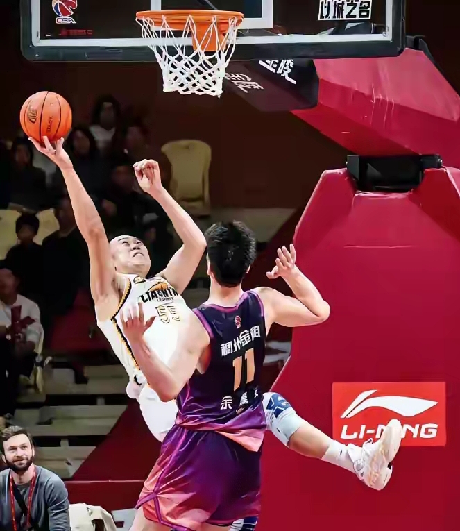 辽宁男篮主场再胜对手，向着积分榜榜首迈进的简单介绍