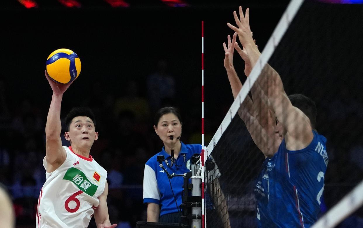 中国球队在国际舞台上崭露头角