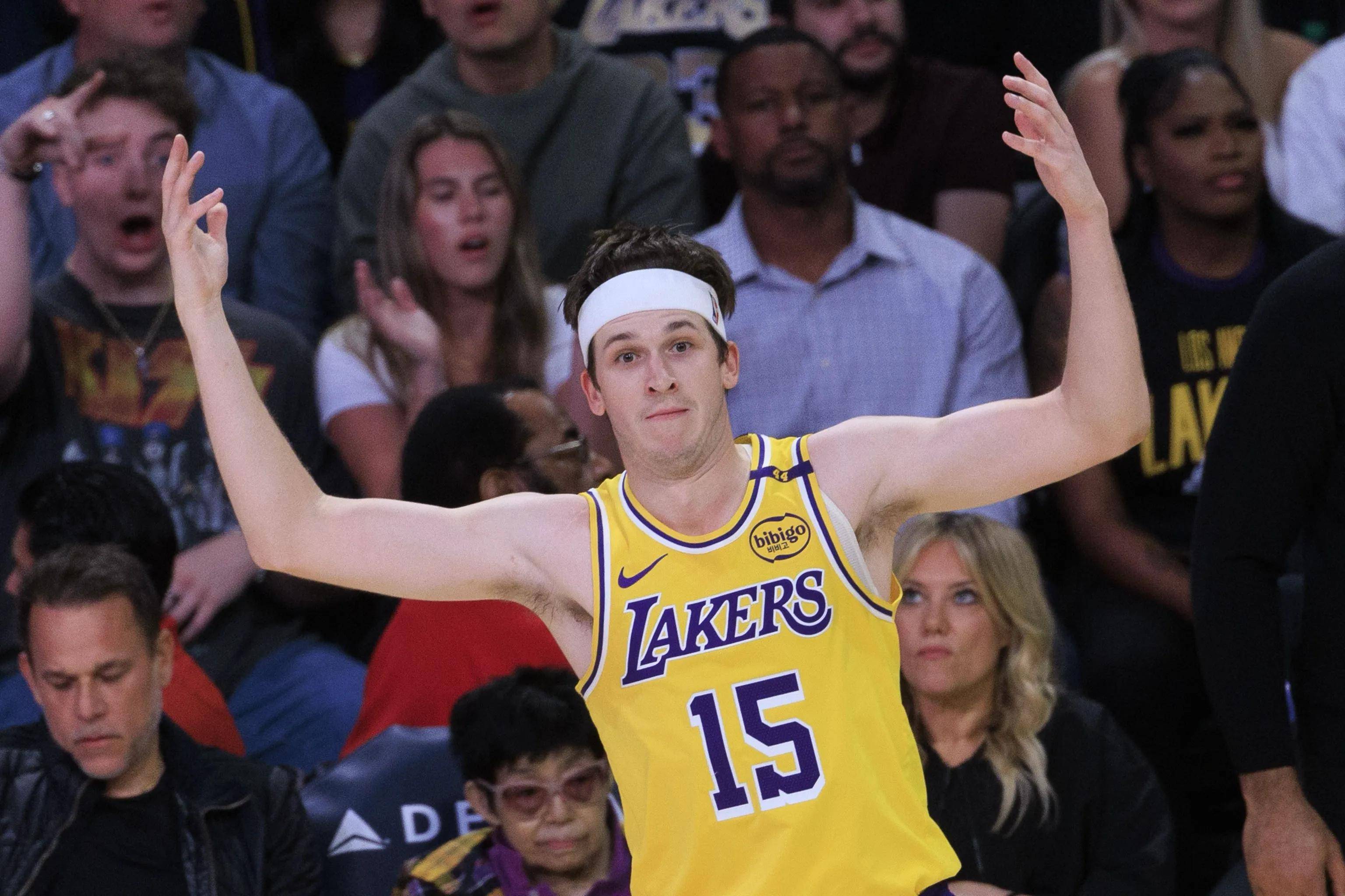 关于森林狼年轻球员发挥出色，取得比赛胜利的信息