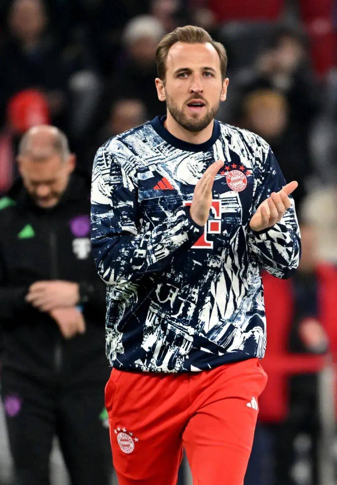 关于拜仁慢热获得胜利，继续征战欧冠的信息