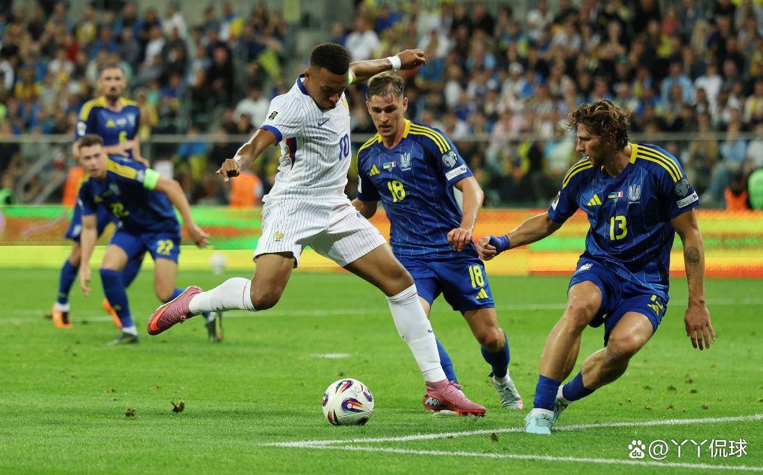 关于法国队继续不败纪录，主场轻松战胜摩尔多瓦的信息