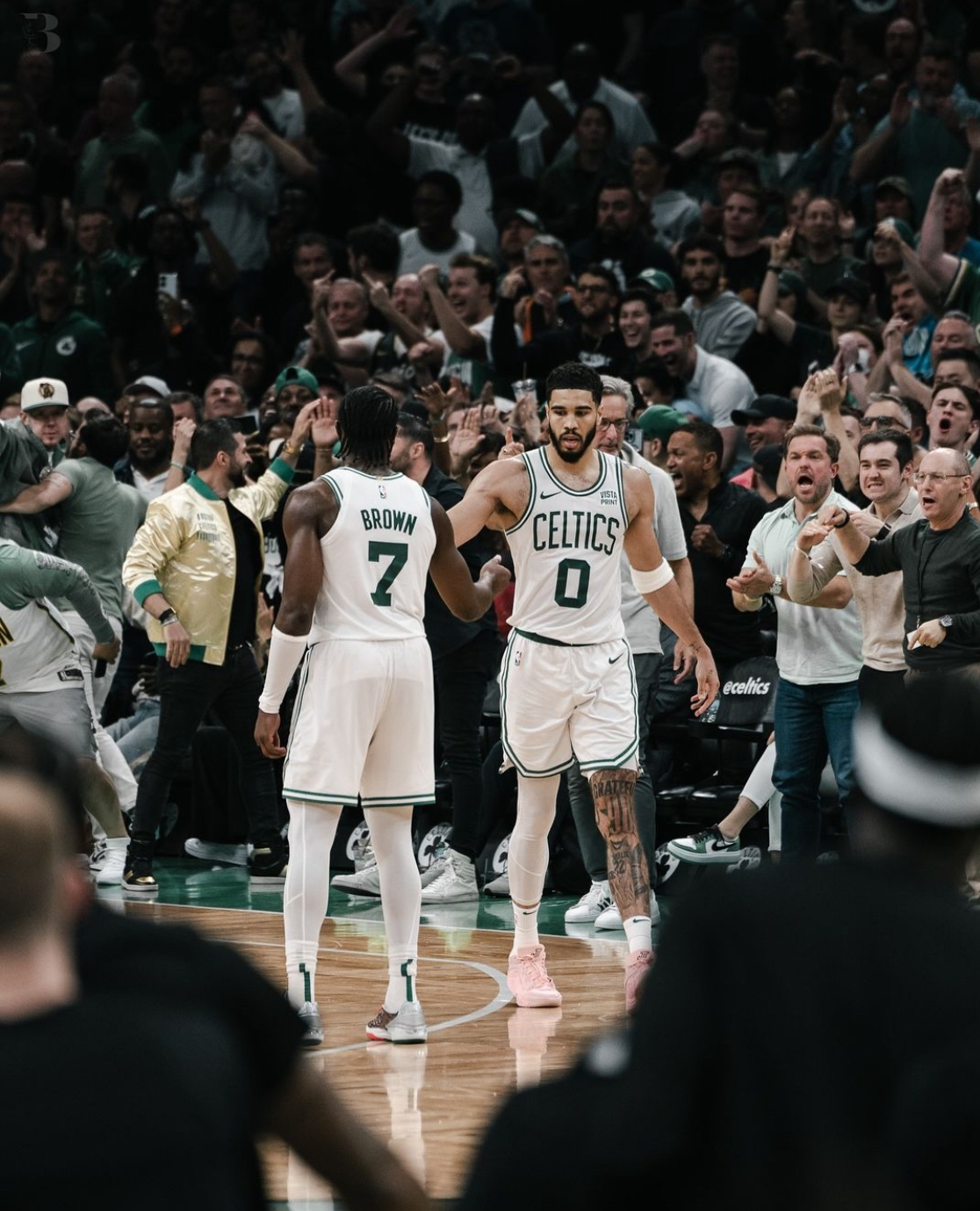 关于华盛顿奇才队连续战胜凯尔特人队，实现连胜的信息