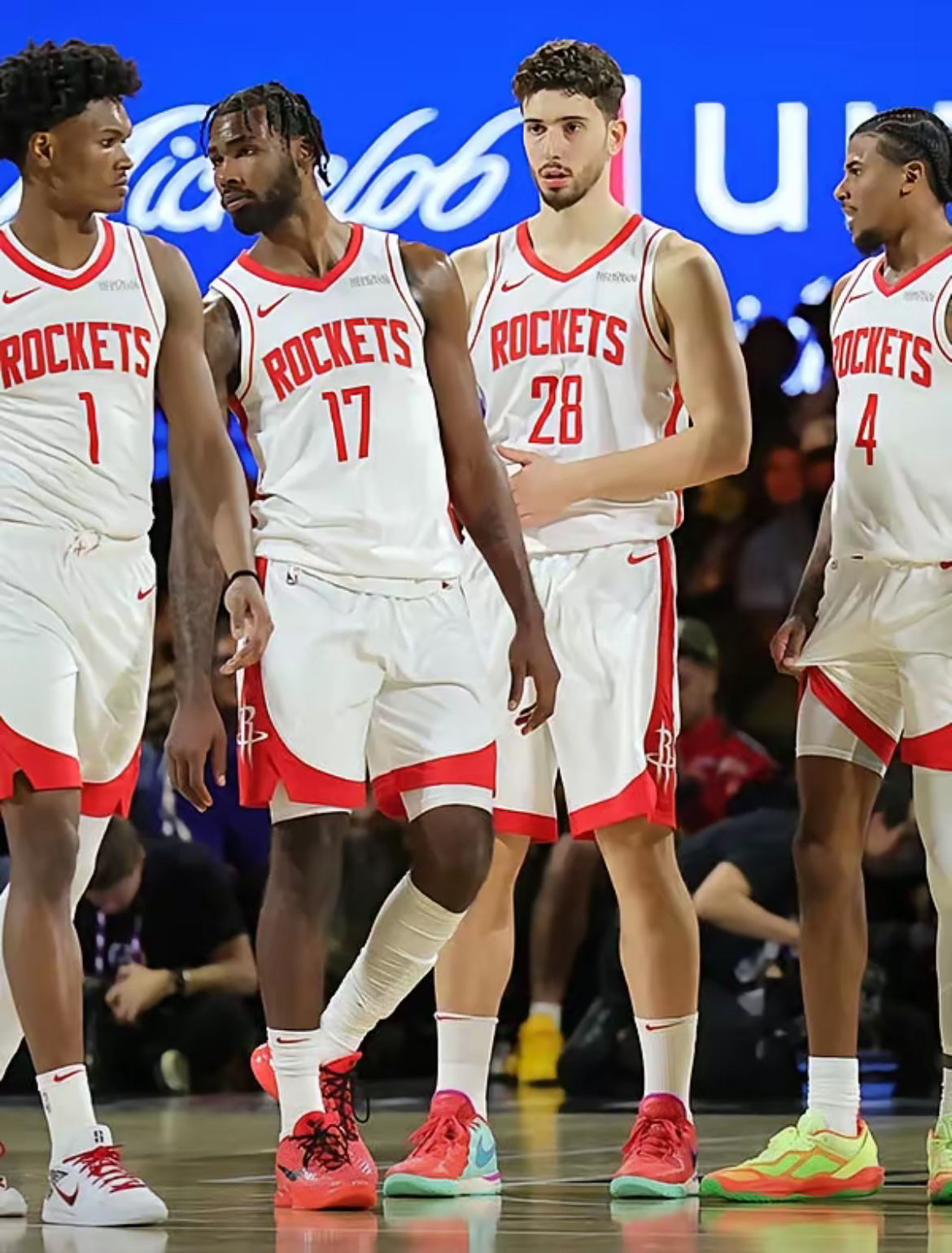 火箭逆转山西队，恩比德刷新纪录