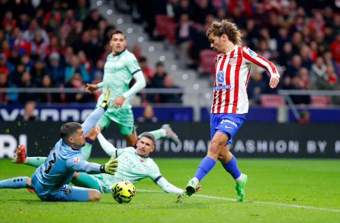 关于莱比锡红牛横扫切尔西,格列兹曼爆发神勇的信息 关于莱比锡红牛横扫切尔西,格列兹曼爆发神勇的信息