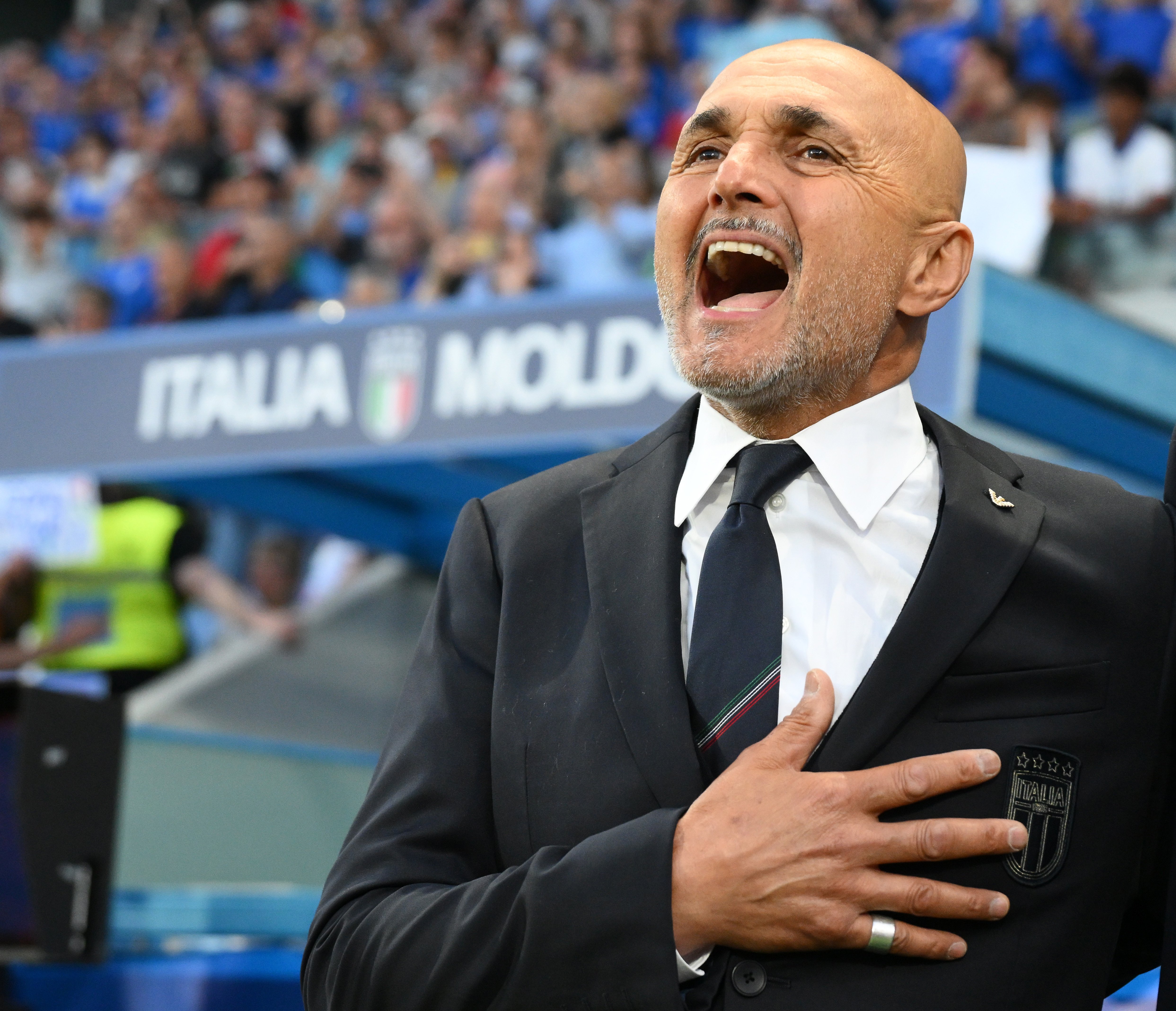 斯洛文尼亚轻取摩尔多瓦,欧洲杯预选赛获胜欢呼的简单介绍 斯洛文尼亚轻取摩尔多瓦,欧洲杯预选赛获胜欢呼的简单介绍