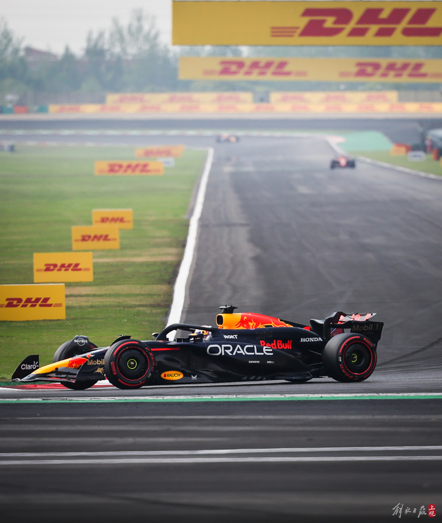 关于红牛二队轻取索伯车队，阿隆索扛起全队的信息