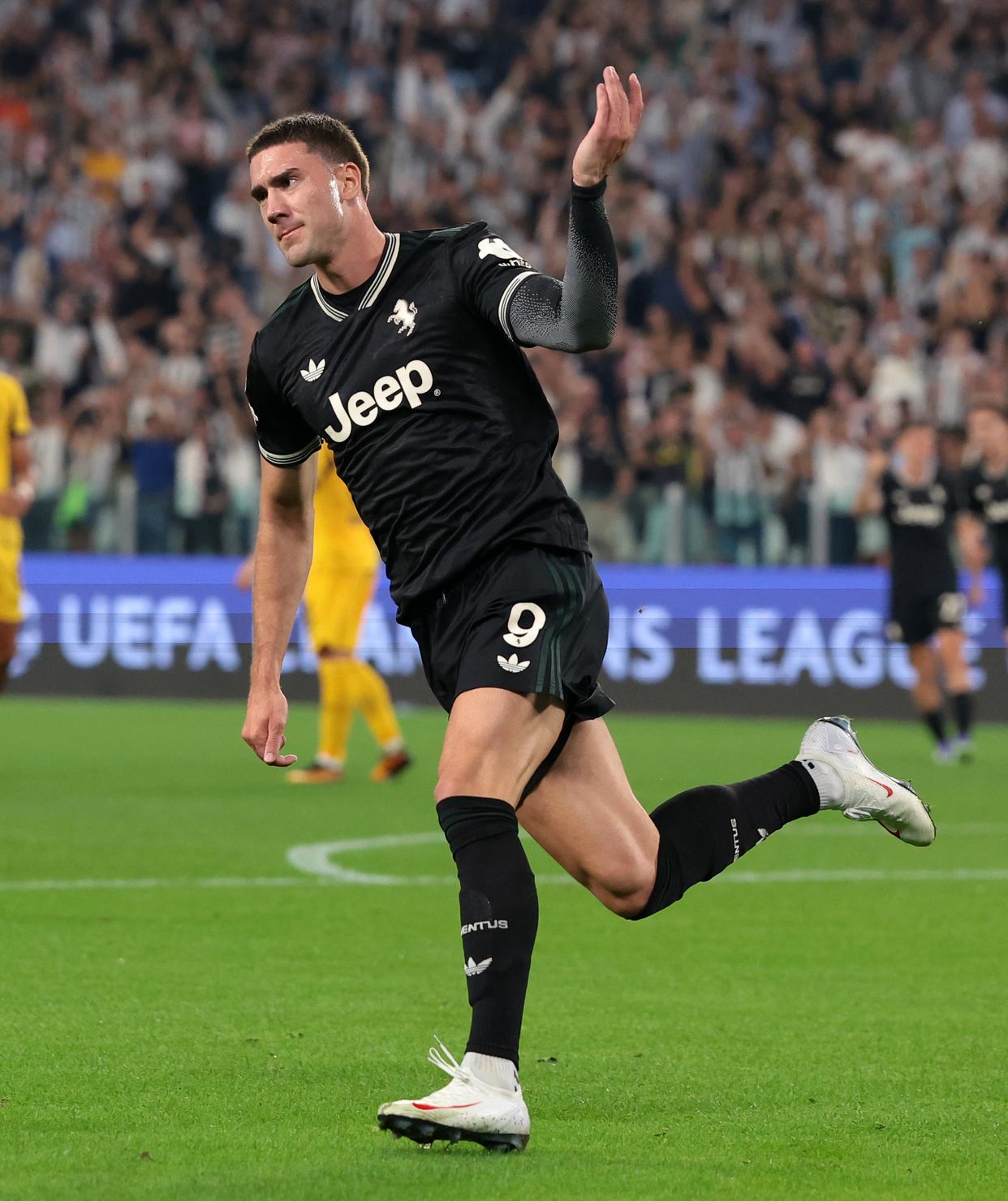 包含尤文图斯一场胜利,成功晋级四强,欧冠之路更进一步的词条 包含尤文图斯一场胜利,成功晋级四强,欧冠之路更进一步的词条