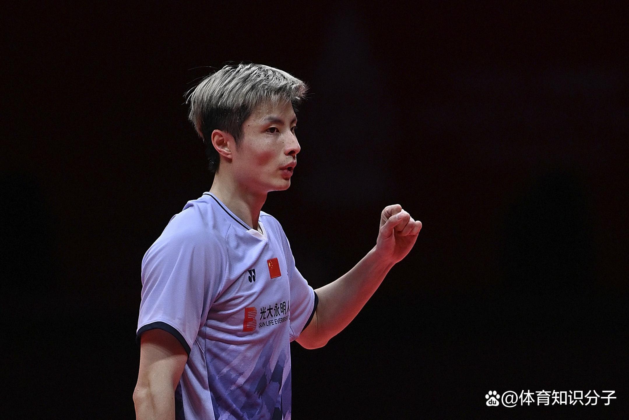 关于印度队逆转印尼队，石宇奇统治全场的信息